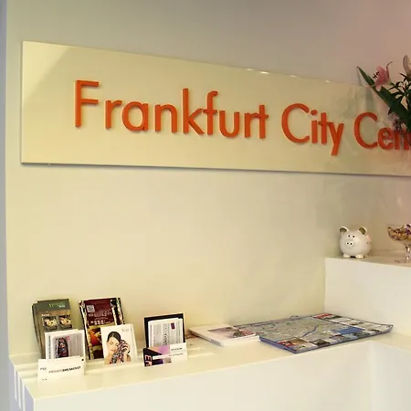 Отель Easyhotel Frankfurt City Center 2*