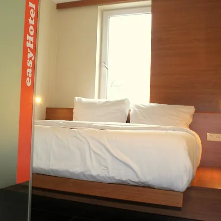 Easyhotel Frankfurt City Center פרנקפורט