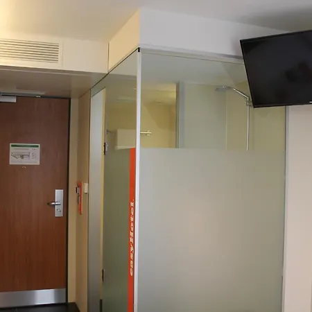 Easyhotel Frankfurt City Center 2* Франкфурт-на-Майне