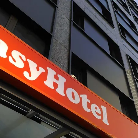 Easyhotel Frankfurt City Center Отель Франкфурт-на-Майне